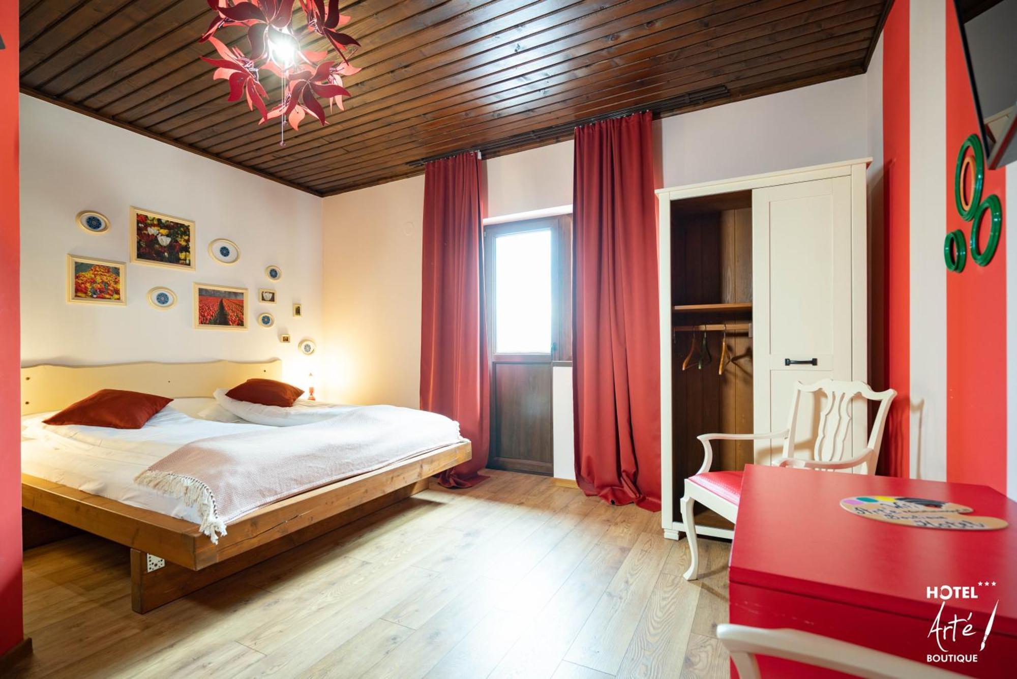 Art'E Boutique Rooms Baile Tusnad Bagian luar foto